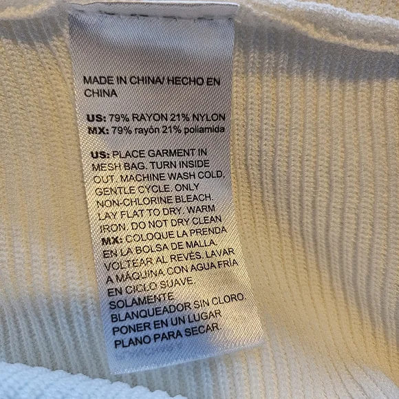 Chico's White Knit Silver Rhinestone Oversized Dolman Sleeve Sweater Tunic - Picture 12 of 12